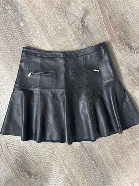 Joie Black 100% Lamb Leather Mini Skater Skirt Sz XS Zipper Flare